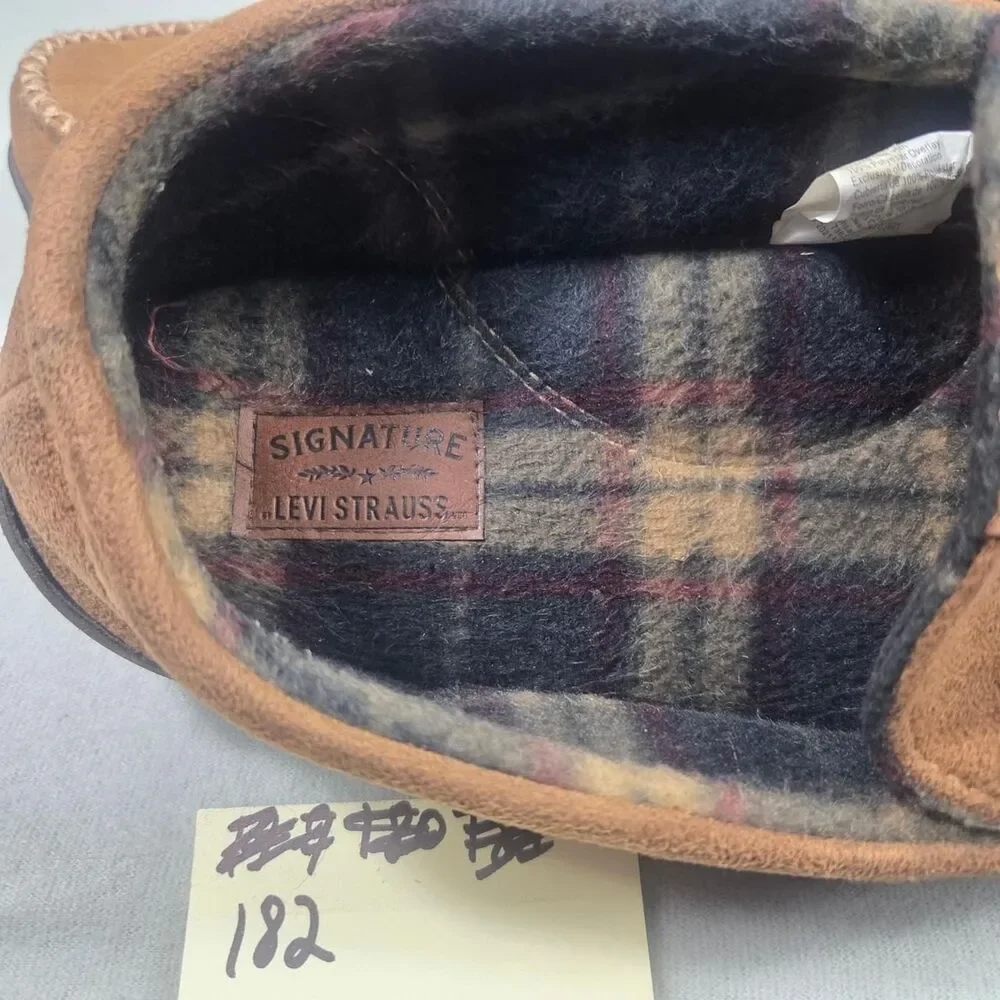 Signature-8 Men's Brown Loafers
